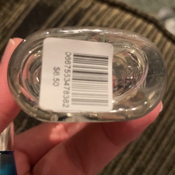 Body wash & perfume - Picture 3 of 3